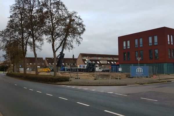 Graafmachine op een bouwplaats