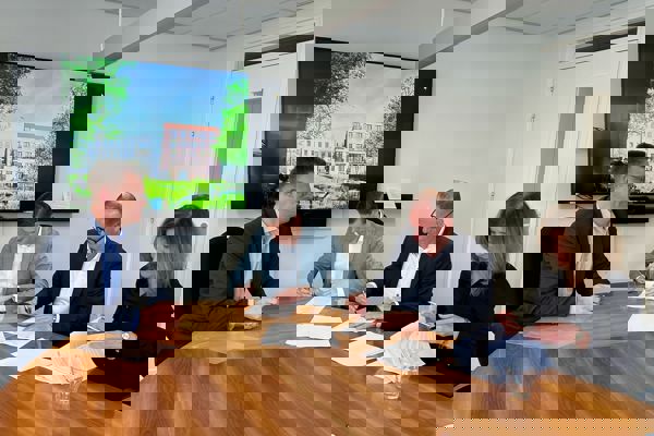 Intermaris en Bouwcombinatie T&G (Tervoort en Van der Gragt) tekenen aannemingsovereenkomst